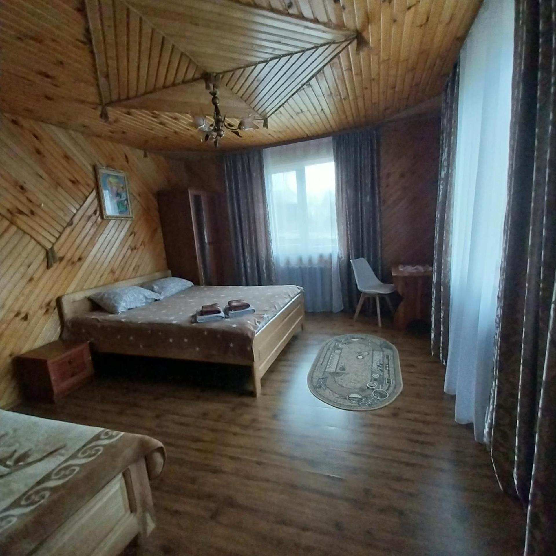 Villa Затишний Дім Jaremče Esterno foto